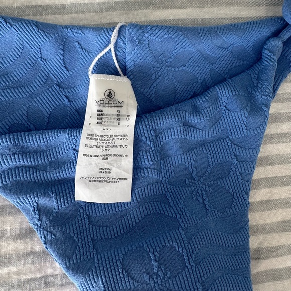Volcom Blue Textured Bikini Set - Picture 3 of 3
